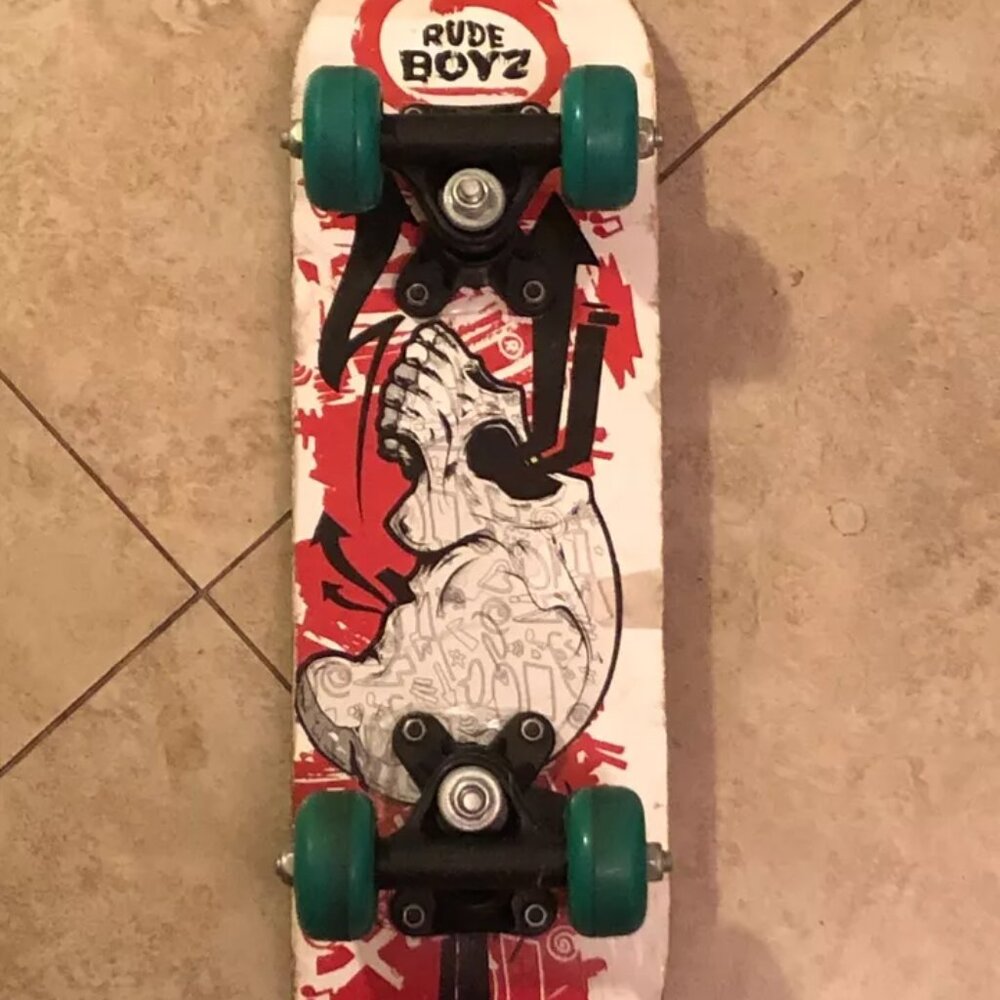 Rude Boyz 17" Mini Skateboard w/ Trucks & Wheels. Skull Graphic, 10616, preowned